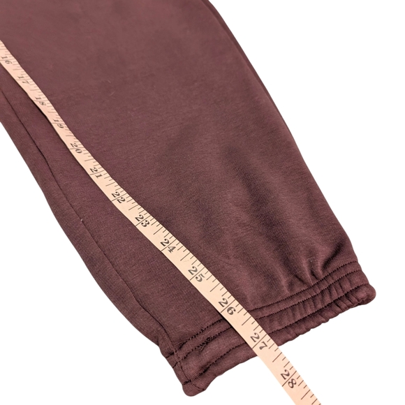 Senita Athletics The Classic Sweatpant Joggers Fossil Brown Size Medium NWOT - Picture 7 of 12